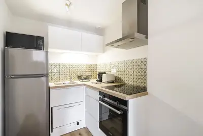 Cuisine équipée d'un appartement confort